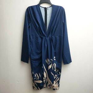 Unbranded Long Sleeve Dress Sz Medium Blue Tan Leaves V-neck Pleated Detail NWT